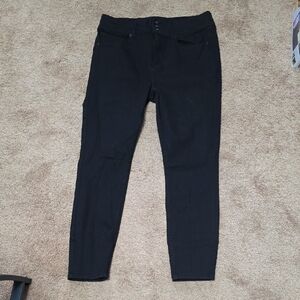 Elegant Black Skinny Jeans for Women